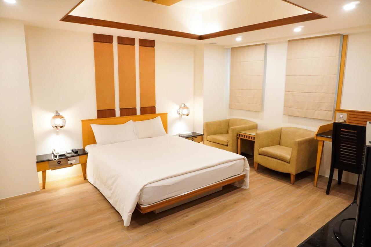 Kao Yuan Hotel - Zhong Zheng Taichung Luaran gambar