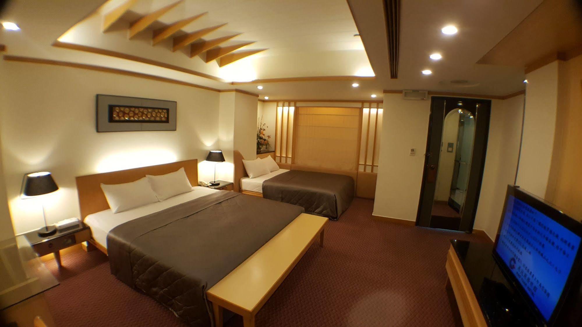 Kao Yuan Hotel - Zhong Zheng Taichung Luaran gambar