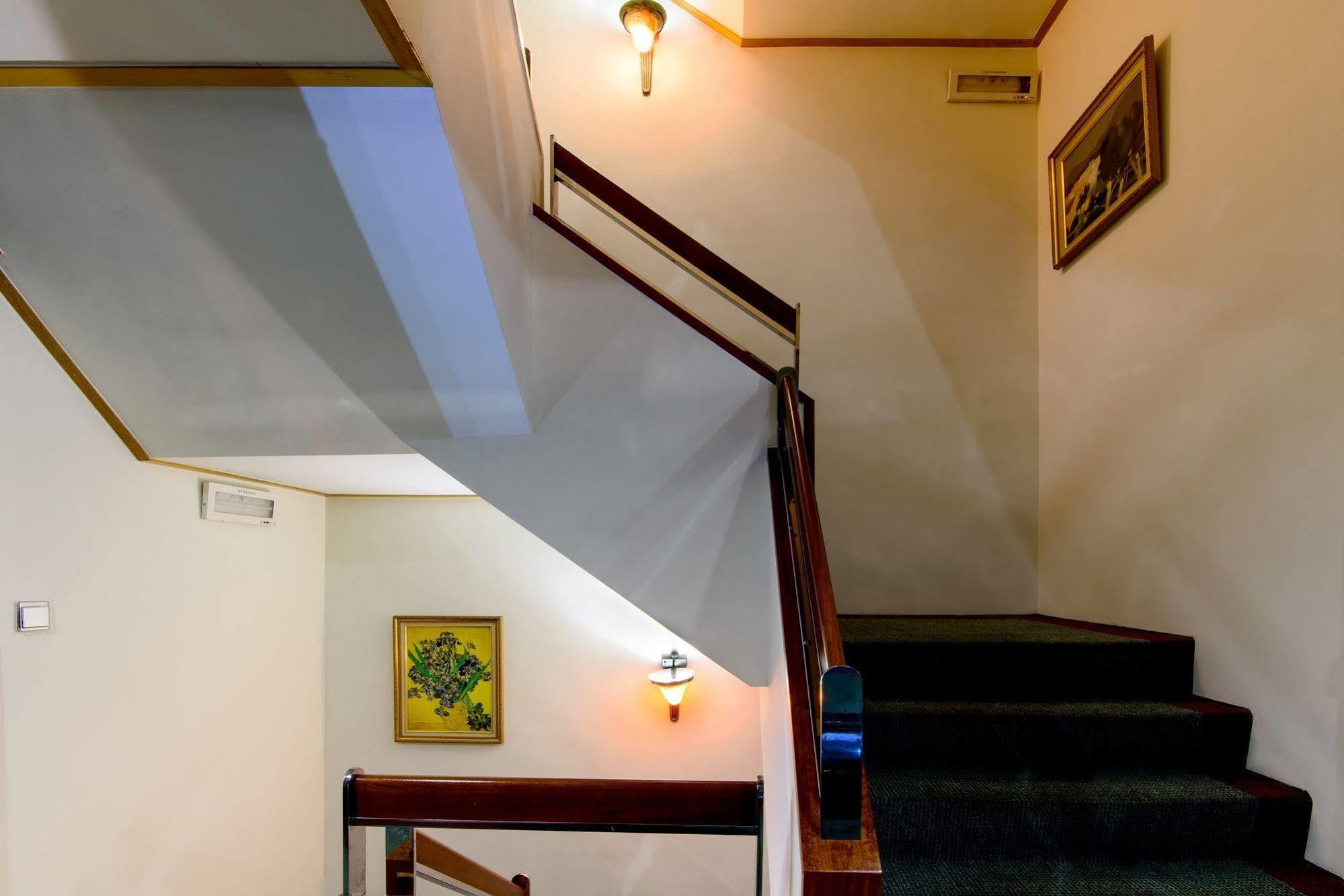 Kao Yuan Hotel - Zhong Zheng Taichung Luaran gambar
